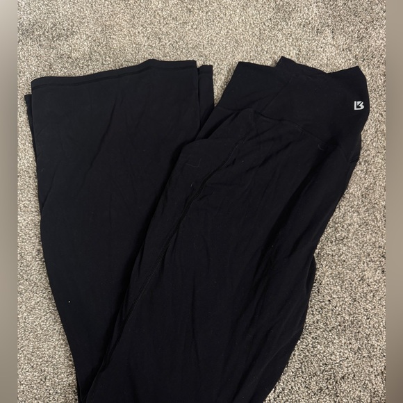 BuffBunny Contour Pocket Flare Legging black - Picture 8 of 11